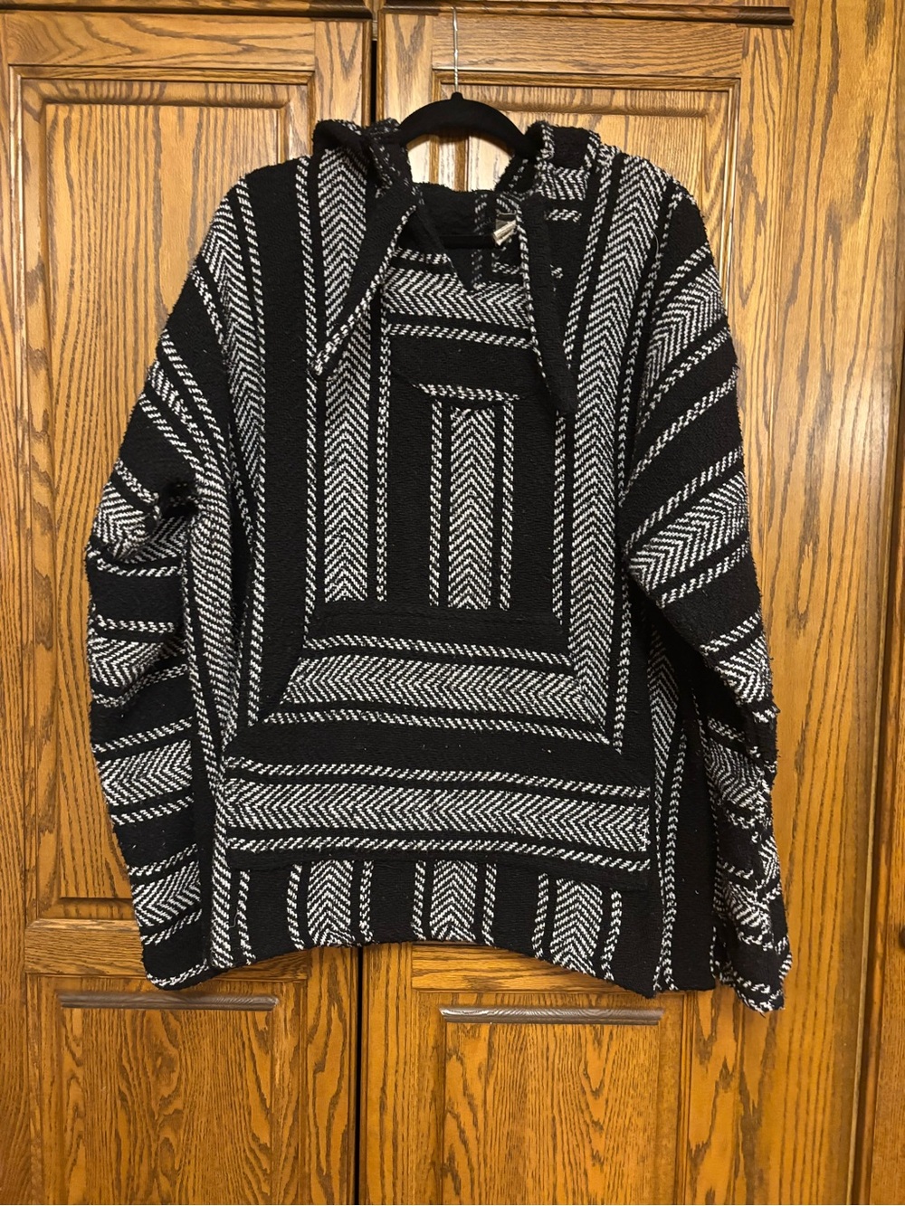Mens Black and White Geometric Stripe hoodie Sweater xlg